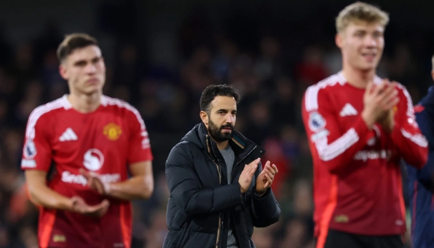 Ian Wright chỉ ra ngôi sao 'không thể tin được' của Man United dưới thời Amorim