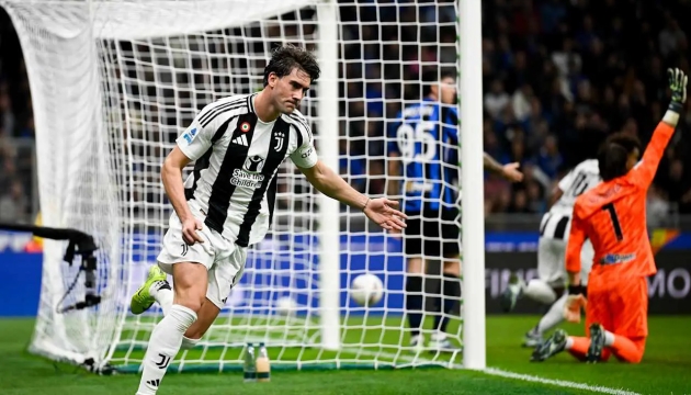 Juventus và mâu thuẫn nội bộ: Vlahovic đối mặt chỉ trích, Arsenal chờ cơ hội