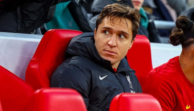 Vì sao Chiesa mất tích ở trận Liverpool đấu Tottenham?