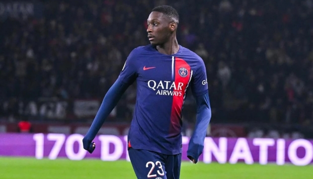 PSG sẵn sàng để Kolo Muani ra đi, Tottenham tăng tốc đàm phán