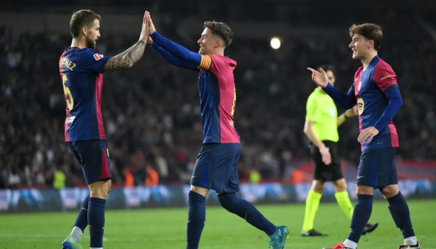 Hansi Flick kỳ vọng Gavi lấy lại phong độ, trở thành trụ cột Barcelona năm 2025