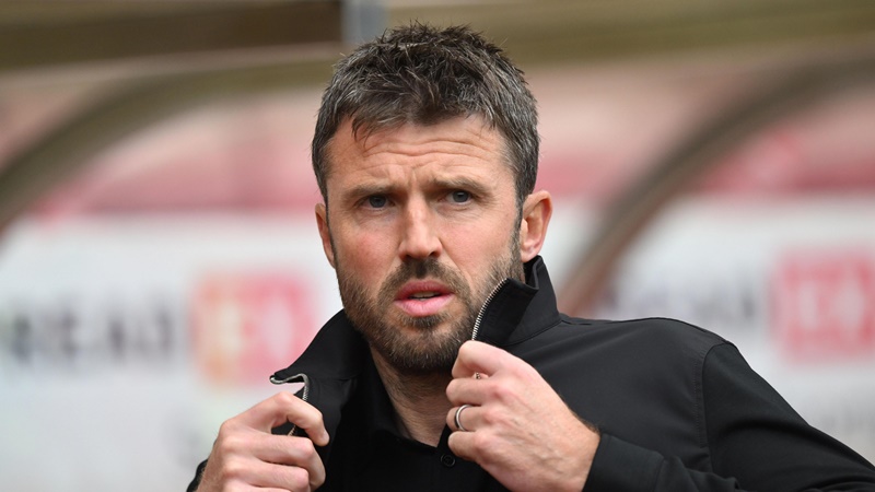 Carrick trước cơ hội tái xuất EPL, đối đầu Man United