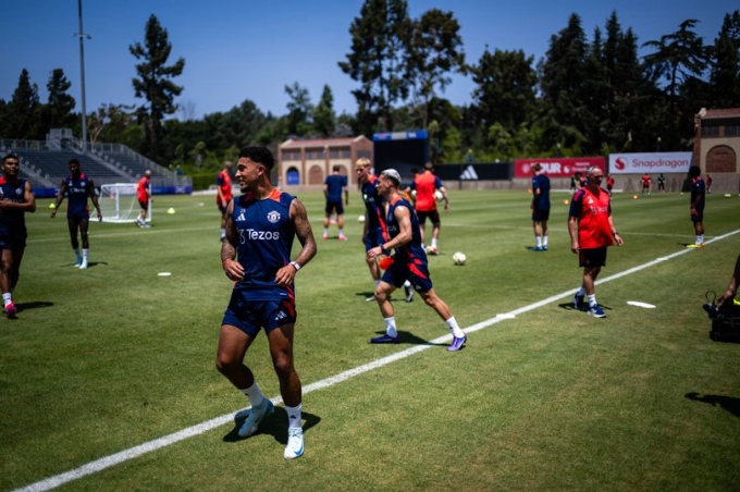 Thấy gì qua việc Ten Hag bảo vệ 4 sao Man United?