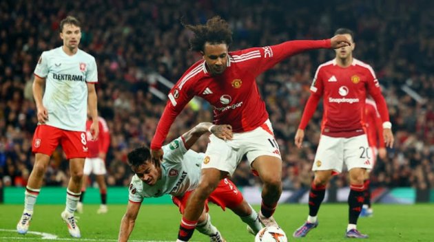Man United 1-1 Twente: Người hùng hóa tội đồ; Câu hỏi về sự hiệu quả
