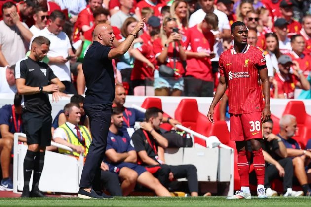 Ảnh bài viết "Tôi vẫn là tôi, chỉ là thoải mái hơn khi chơi cho Arne Slot"