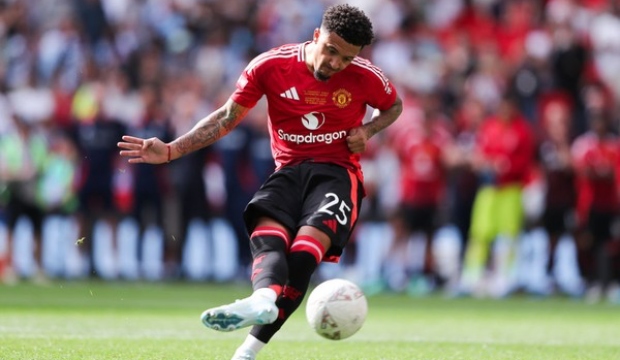 Ảnh bài viết Jadon Sancho và "tình thương" sai lầm của M.U