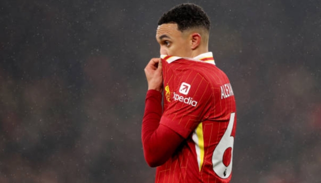 Real Madrid muốn Alexander-Arnold "học" Mbappe để đối xử với Liverpool?