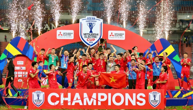 Việt Nam vô địch AFF Cup 2024: Từ tranh cãi Xuân Son đến vinh quang xứng đáng