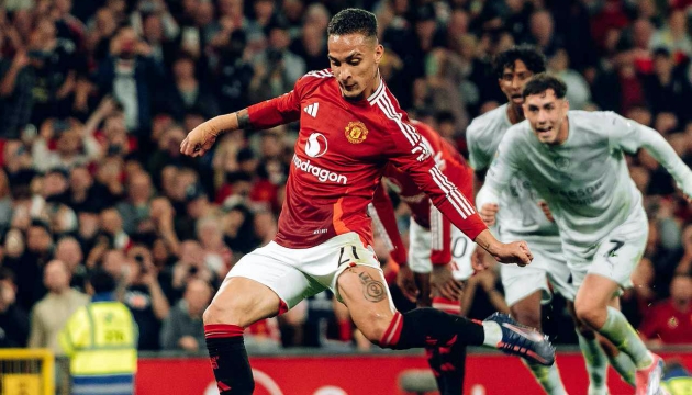 Ảnh bài viết Tương lai nào cho Antony tại MU?