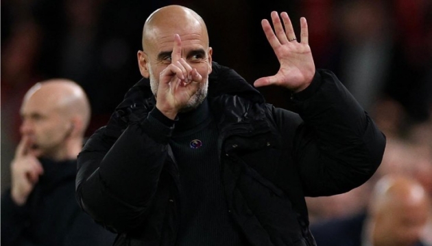 Ảnh bài viết Guardiola mỉa mai Liverpool: "Họ có thể đạt 99 điểm, nhưng không phải 100"