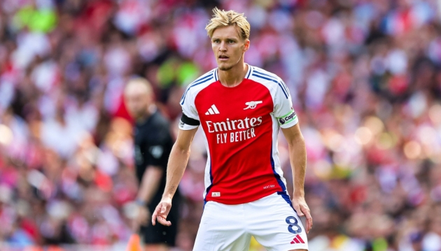 Martin Odegaard đang trở thành "Granit Xhaka mới" tại Arsenal