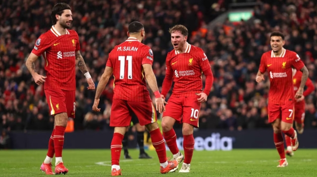 Liverpool 2-0 Newcastle United: Salah kiến tạo đẳng cấp, The Kop nới rộng khoảng cách với Arsenal