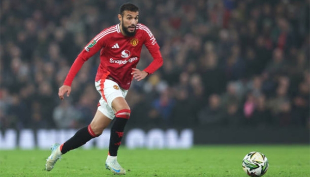 100% rê bóng, 100% thắng tranh chấp: Ngôi sao MU khiến Arsenal vất vả rời Old Trafford