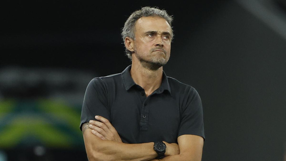HLV Luis Enrique: PSG hoặc Liverpool, 1 trong 2 sẽ vào chung kết