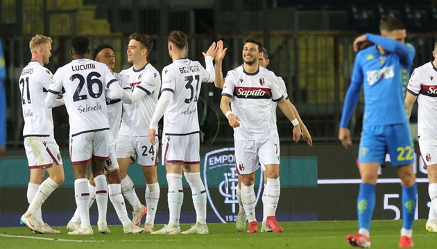 Empoli 0-3 Bologna: Dallinga 'gánh team'; Chủ nhà vỡ vụn