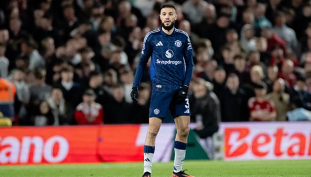Màn trình diễn tệ hại của Mazraoui 'chôn vùi' hy vọng của Manchester United 