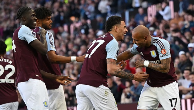 Arsenal đánh bại Real Madrid, Aston Villa mừng thầm