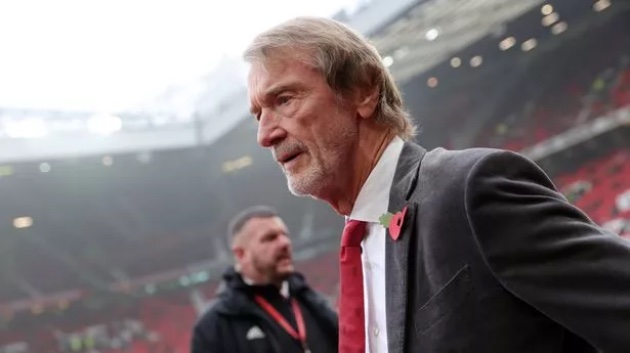 Man United xem xét cắt giảm tài trợ cho Hiệp hội cổ động viên khuyết tật