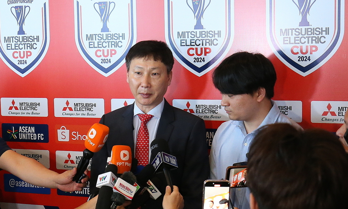 Ảnh bài viết HLV Kim Sang-sik: "ĐTVN có thể vô địch AFF Cup 2024"