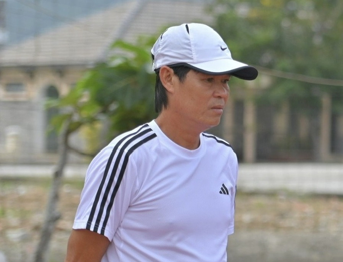 Ăn chặn tiền cầu thủ, 2 HLV Khánh Hòa trả giá cực đắt 