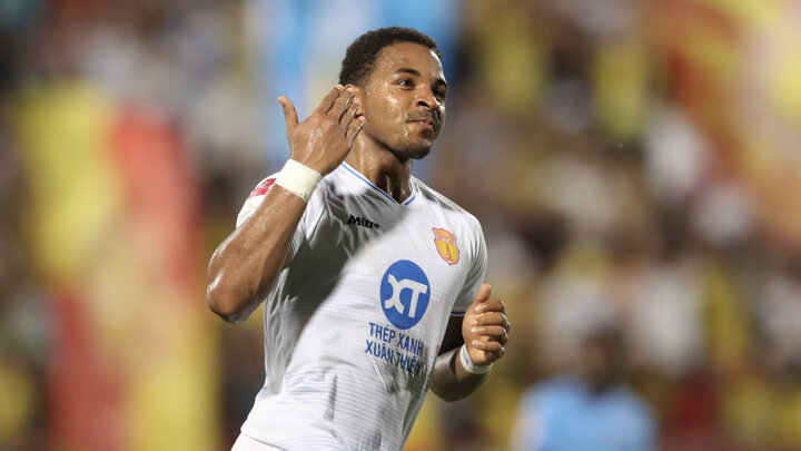 Ảnh bài viết Phán quyết từ VPF, Nam Định ‘quay xe’ với Rafaelson?