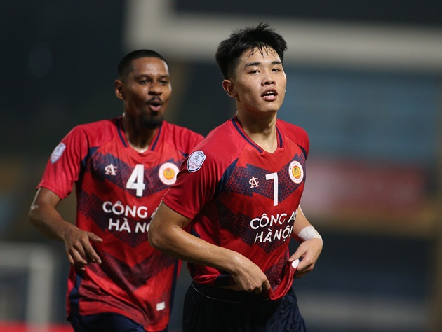 Ảnh bài viết Báo quốc tế chỉ rõ 2 cái tên hồi sinh bóng đá Việt Nam