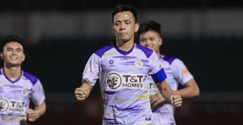 Ảnh bài viết San bằng kỷ lục vô tiền khoáng hậu, Văn Quyết đi vào lịch sử V-League