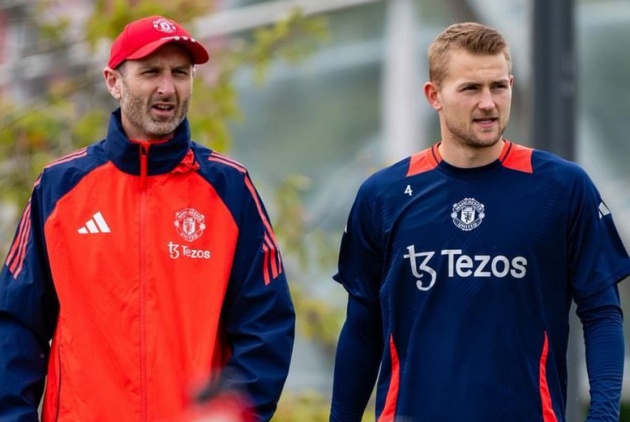 Quân sư giúp Man United cải thiện bóng chết