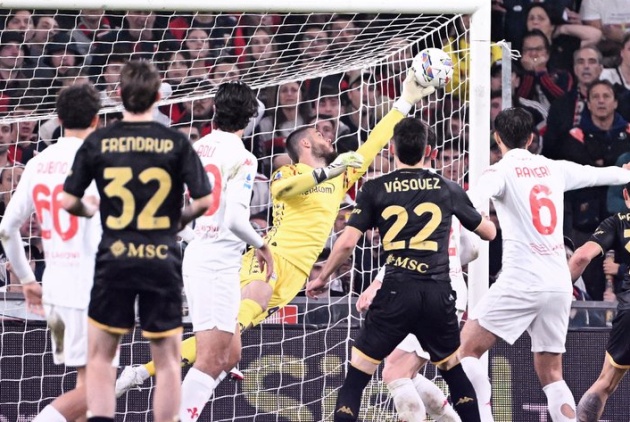 Genoa 0-1 Fiorentina: Khoảnh khắc Gosens; Phi thường De Gea