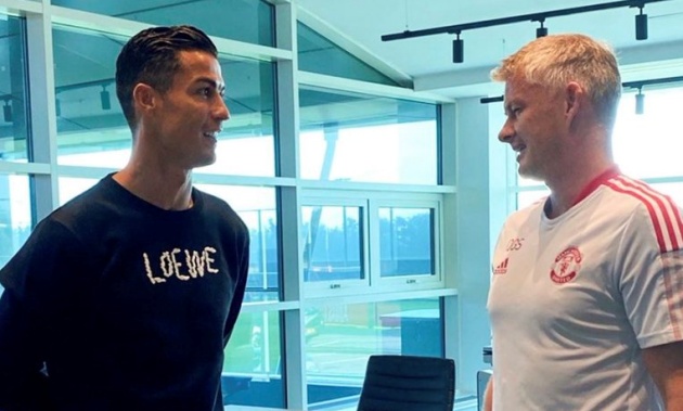 Solskjaer tiết lộ lời cảnh báo của Kieran McKenna về Cristiano Ronaldo