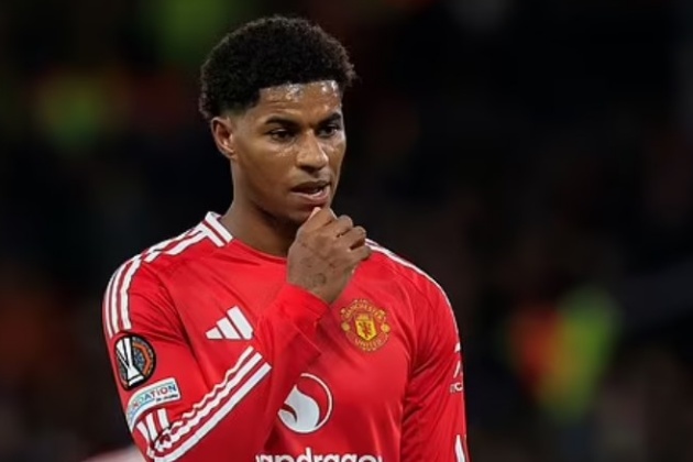 Hành động của Rashford tạo nên 'cơn mưa' tranh cãi