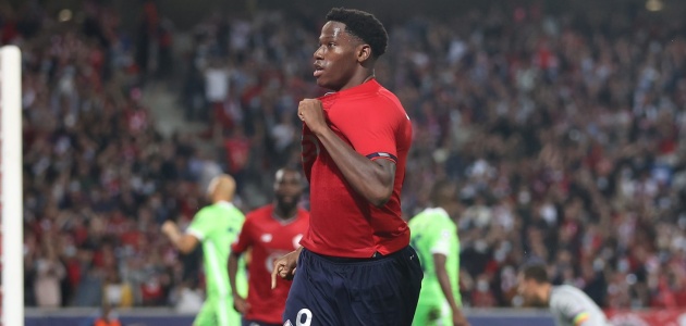 NÓNG! Barca hủy kế hoạch chiêu mộ sát thủ Ligue 1