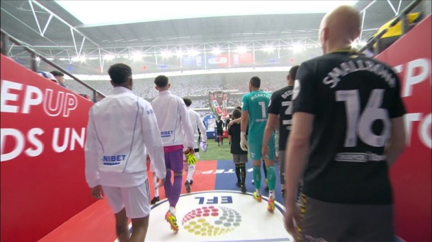 Ảnh bài viết "Bầu không khí cực kỳ hỗn loạn. Trận đấu hay nhất trong năm"