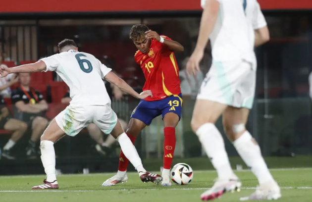 Carvajal khen ngợi thần đồng Barca