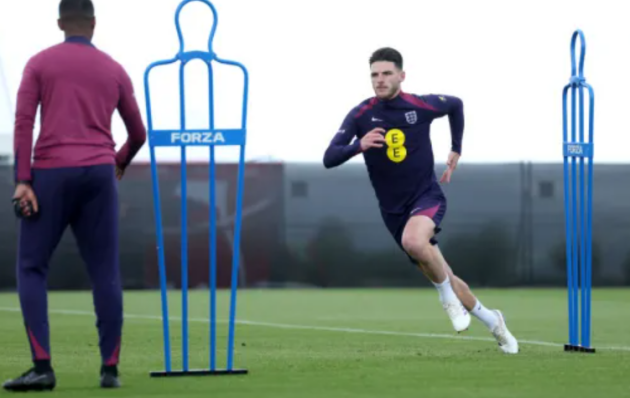 Jack Wilshere ca ngợi 'quái vật' của Arsenal và tuyển Anh 