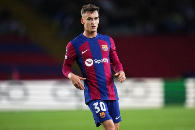 Xác nhận! Barca trói chân thần đồng 20 tuổi