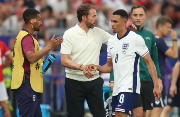 Roy Keane: Southgate thất bại với 'canh bạc' của mình