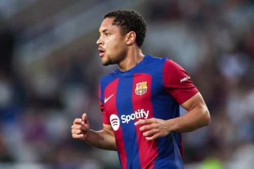 Ảnh bài viết Thêm đội bóng sẵn sàng 'giải cứu' Roque khỏi Barca
