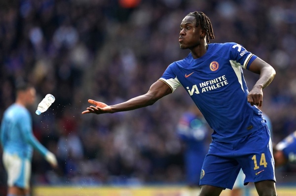 Chelsea gạch tên 2 cầu thủ khỏi đội hình du đấu hè