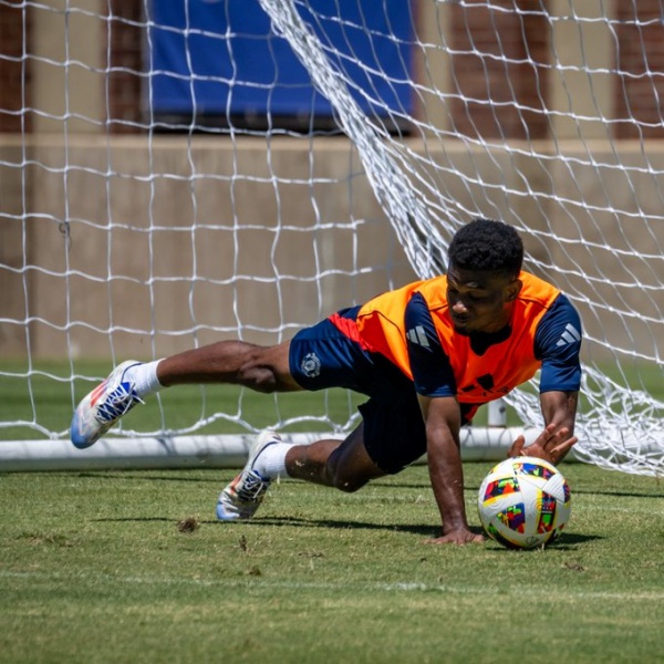 Ảnh bài viết Buổi tập của Man United: Diallo gây sửng sốt; Onana đua tốc độ