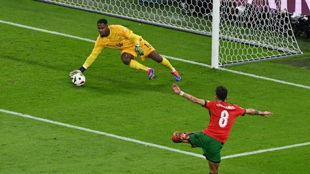 Sao Man United được chấm 6 điểm ở trận đấu với Pháp