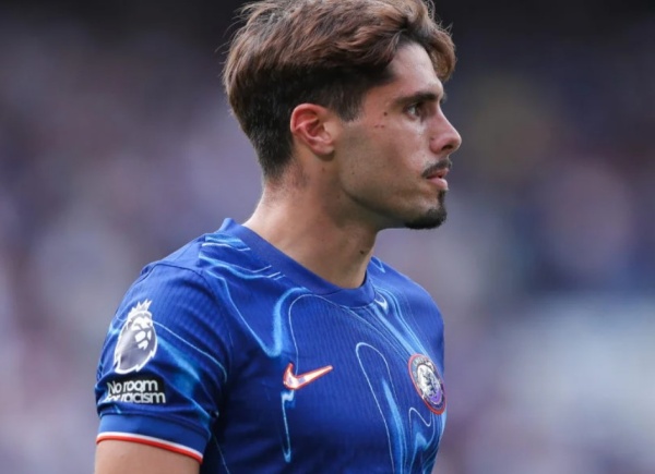 Jamie Carragher khen ngợi tân binh tài năng của Chelsea 
