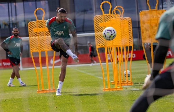 Ảnh bài viết Buổi tập của Liverpool: Nunez tập sút; Salah 'vờn nhau' với Gomez