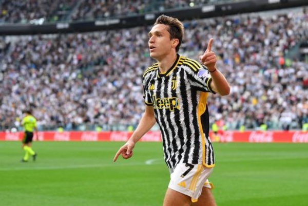 Chuyển nhượng tối 28/8: Chiesa kiểm tra y tế ở Liverpool; Tương lai Osimhen có diễn biến mới