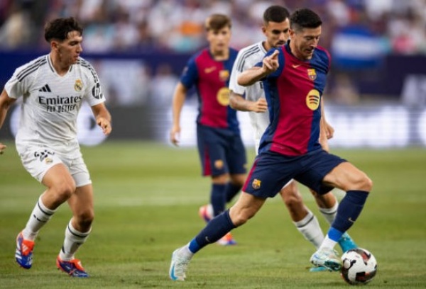 5 điểm nhấn Real 1-2 Barca: Sự khác biệt của Vinicius; Tân binh chói sáng