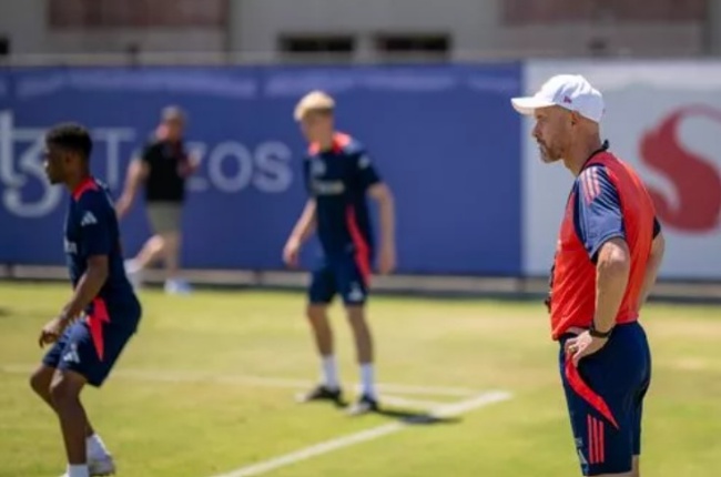 Ảnh bài viết Bán Wan-Bissaka, đón Mazraoui - Gutierrez; Hàng thủ ưng ý của Man United ra sao?