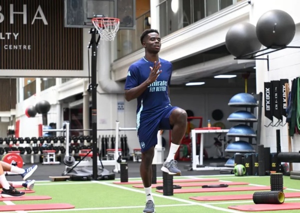 Ảnh bài viết Buổi tập của Arsenal: Saka tái xuất; Odegaard làm xiếc với bóng