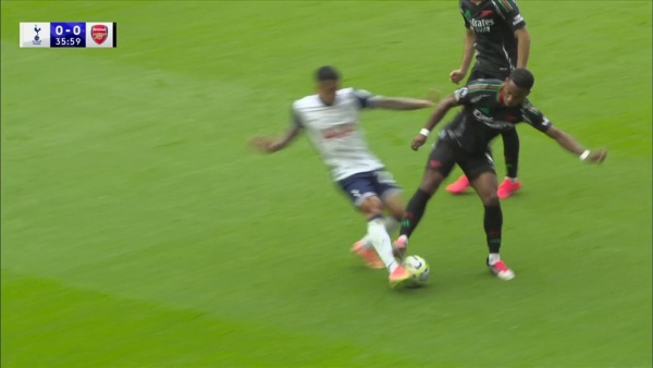 Ảnh bài viết Vì sao Timber không bị thẻ đỏ?