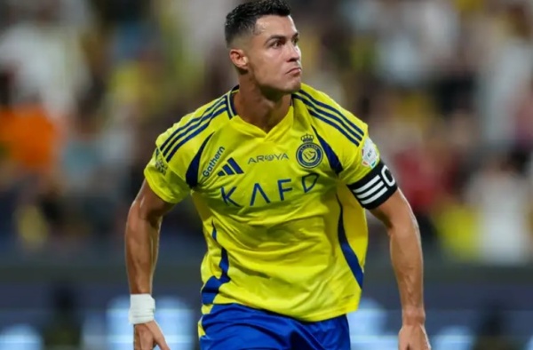 Ronaldo gửi thông điệp đặc biệt đến Al-Nassr