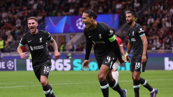 Trung vệ hóa tiền đạo, Liverpool ngược dòng hạ Milan